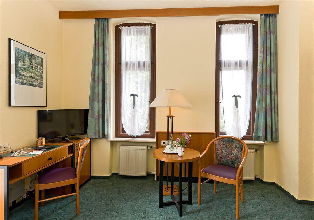 Hotel Katharinenhof Werdau Екстериор снимка